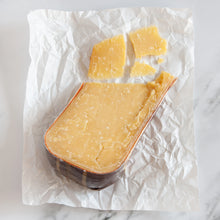 Load image into Gallery viewer, Artikaas Gouda - Aged 36 Months