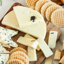 Load image into Gallery viewer, Bianchetto Cheese - Boschetto al Tartufo