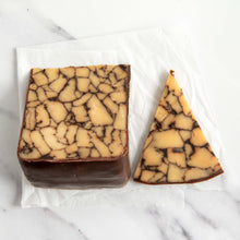 Load image into Gallery viewer, Irish Cheddar Cheese with Irish Porter